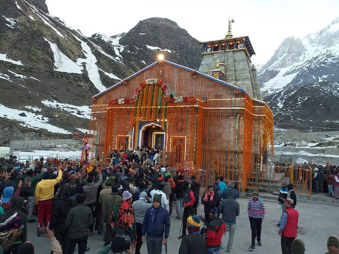 Kadarnath: भैरवनाथ की अंतिम पूजा आज, सायंकाल आरती बंद; धाम के कपाट को शीतकाल के लिए बंद करने की प्रक्रिया शुरू